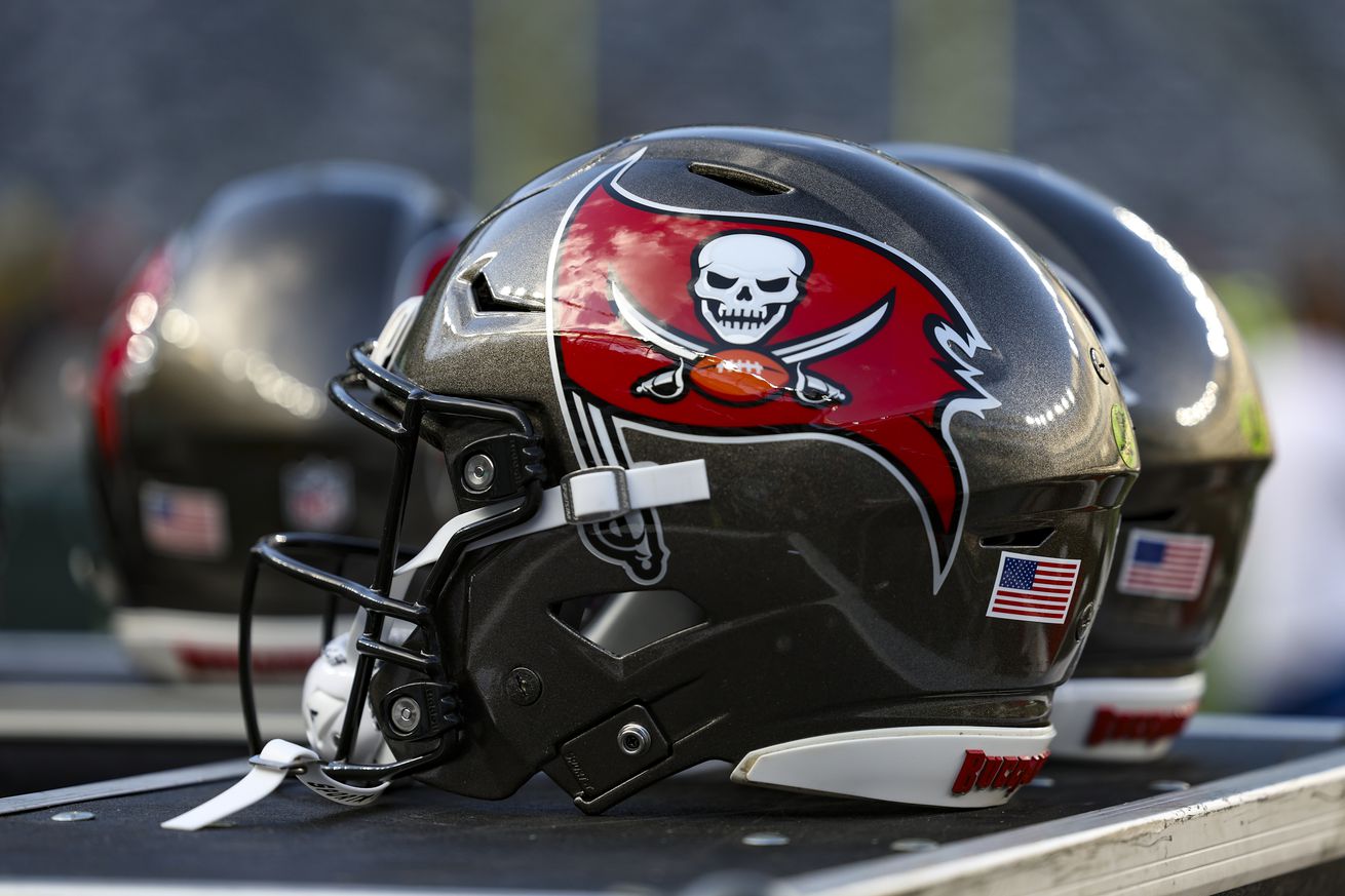 Tampa Bay Buccaneers v New York Jets