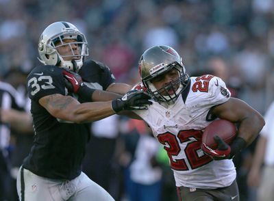 Tampa Bay Buccaneers v Oakland Raiders