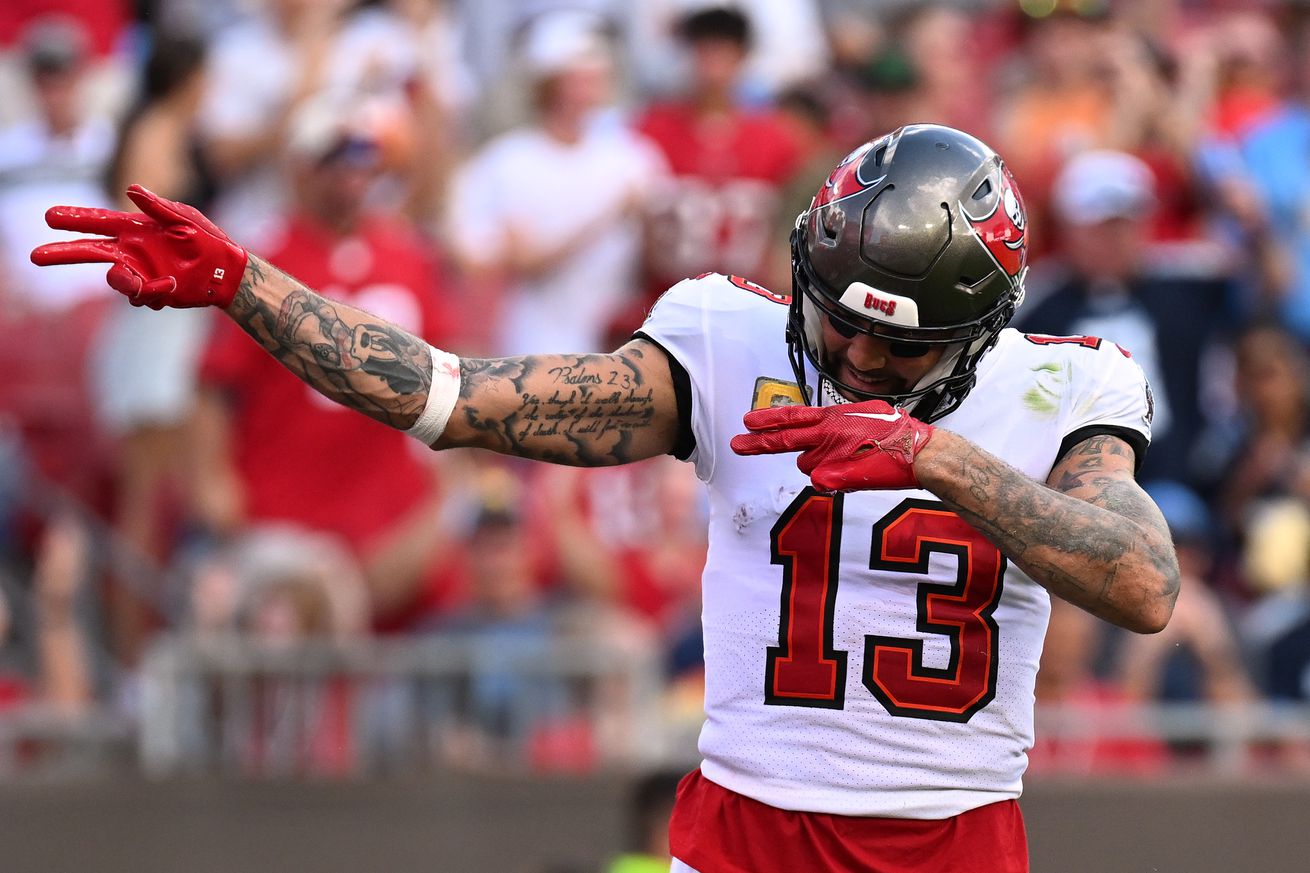 NFL: Tennessee Titans at Tampa Bay Buccaneers
